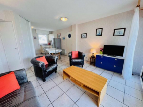 Quiberon: Apt 3 pièces 52m², 4 pers, centre ville, balcon, parking - FR-1-478-188